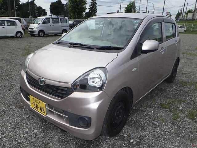 301 DAIHATSU MIRA E S LA300S 2015 г. (JU Tochigi)